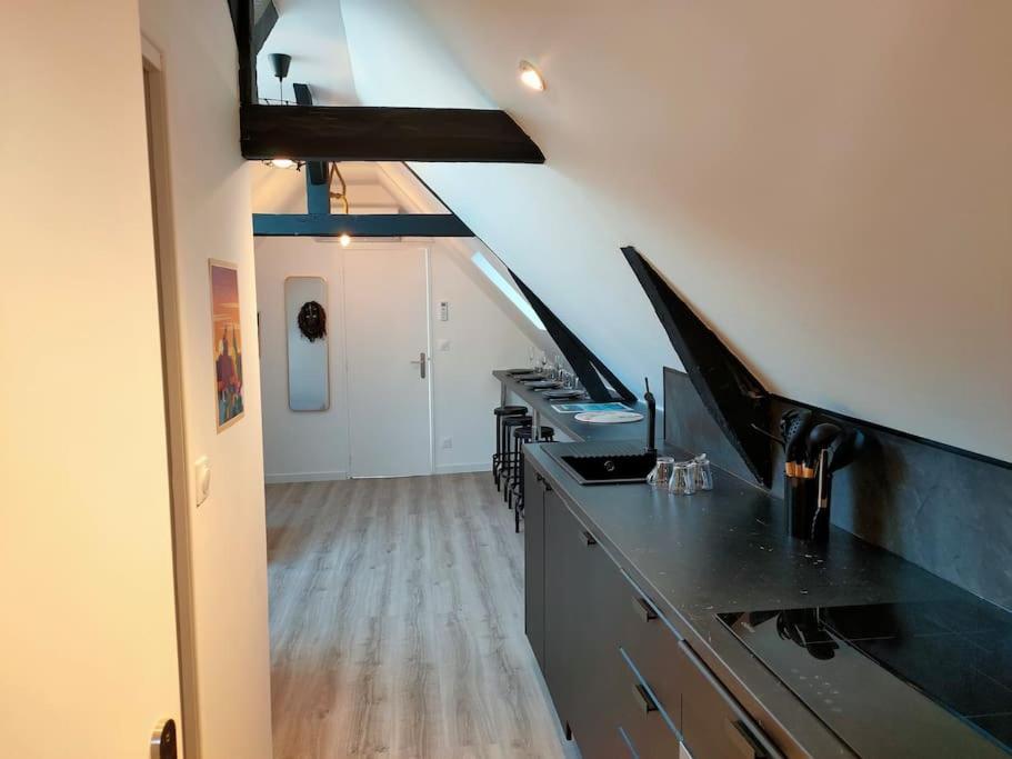 Dakar - Bel Appartement A Реймс Екстериор снимка